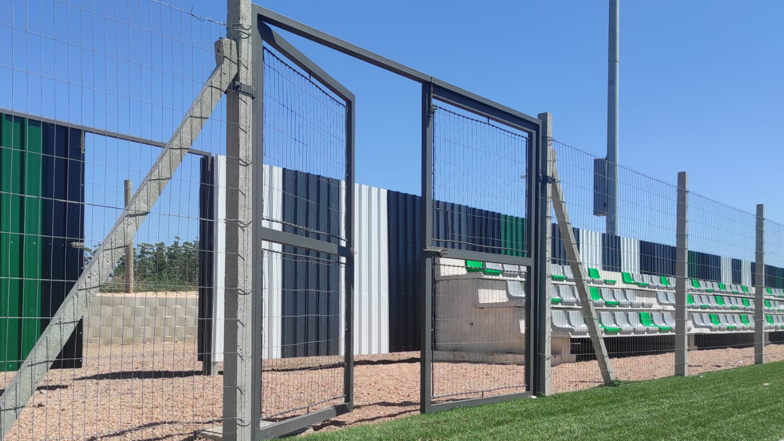 Cerramiento cancha de fútbol
