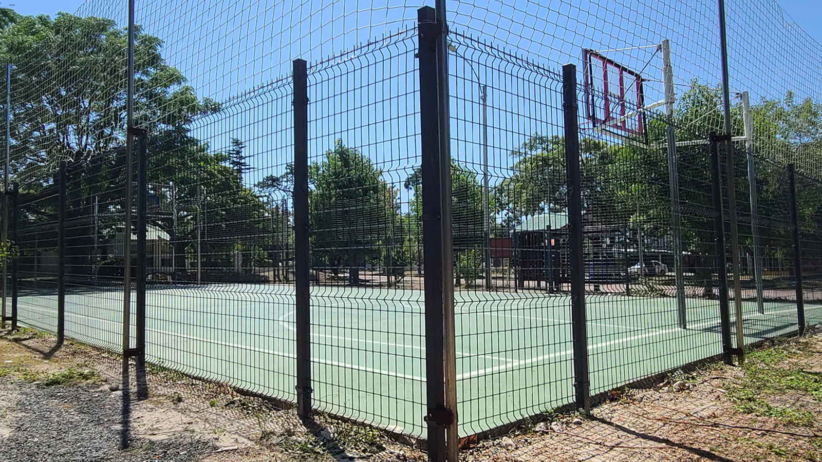 Cerramiento plaza de deportes